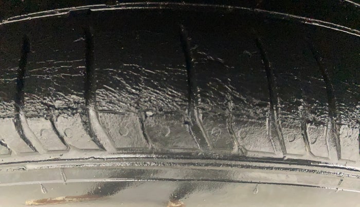 2021 Hyundai NEW I20 ASTA 1.2 MT, Petrol, Manual, 47,863 km, Right Rear Tyre Tread