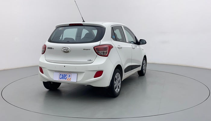 2016 Hyundai Grand i10 MAGNA 1.2 KAPPA VTVT, Petrol, Manual, 17,790 km, Right Back Diagonal