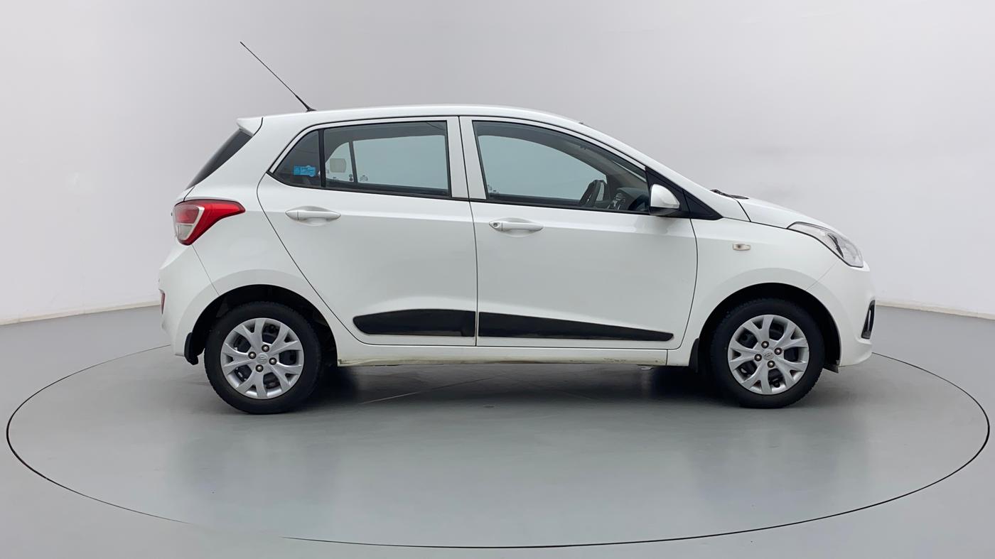 2016 Hyundai Grand i10 MAGNA 1.2 KAPPA VTVT, Petrol, Manual, 17,790 km, Right Side View