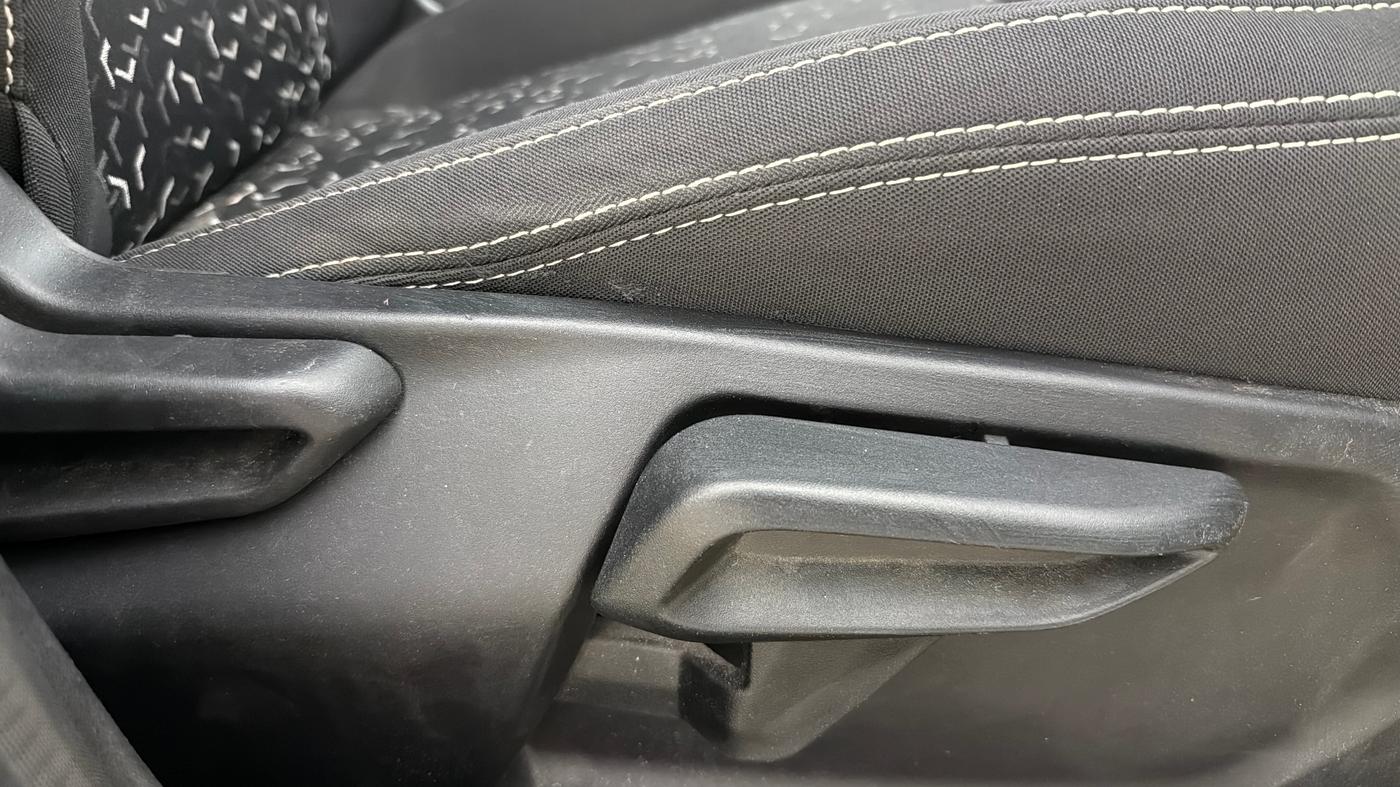 2023 Tata Tiago XT PETROL, Petrol, Manual, 5,884 km, Driver Side Adjustment Panel