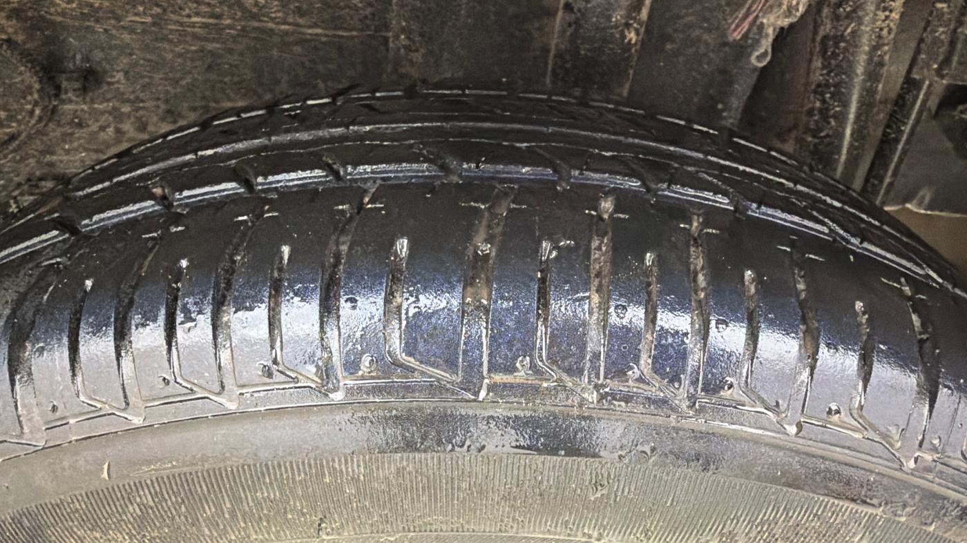 2023 Tata Tiago XT PETROL, Petrol, Manual, 5,884 km, Left Rear Tyre Tread