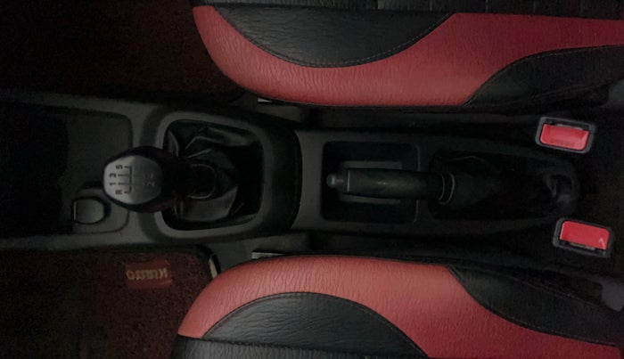 2016 Renault Kwid RXT 0.8, Petrol, Manual, 49,870 km, Gear Lever