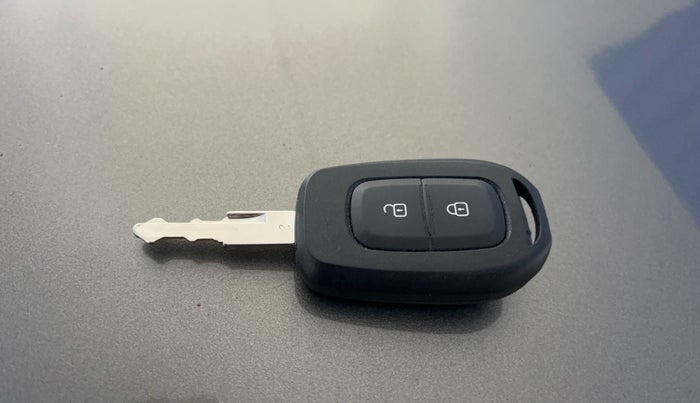 2016 Renault Kwid RXT 0.8, Petrol, Manual, 49,870 km, Key Close Up