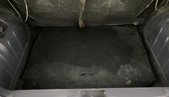 2016 Renault Kwid RXT 0.8, Petrol, Manual, 76,709 km, Boot Inside