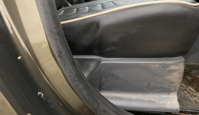 2016 Renault Kwid RXT 0.8, Petrol, Manual, 76,709 km, Driver Side Adjustment Panel