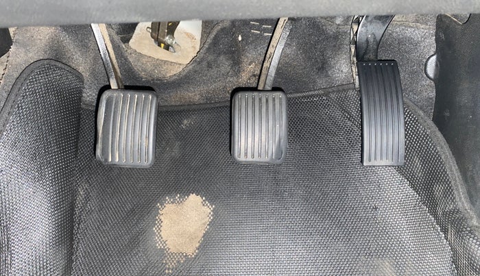 2016 Hyundai Xcent S 1.2, Petrol, Manual, 69,574 km, Pedals