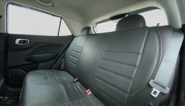2021 Hyundai VENUE S MT 1.2 KAPPA, Petrol, Manual, 6,179 km, Right Side Rear Door Cabin