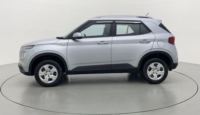 2021 Hyundai VENUE S MT 1.2 KAPPA, Petrol, Manual, 6,179 km, Left Side