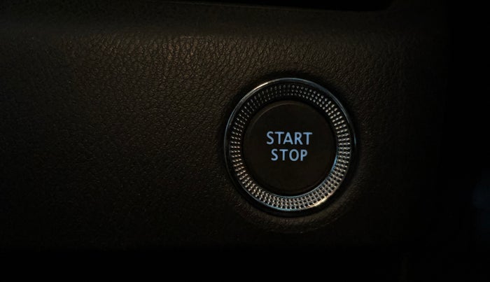 2025 Nissan MAGNITE N-Connecta B4D 1.0 Petrol AMT, Petrol, Automatic, 9,435 km, Keyless Start/ Stop Button