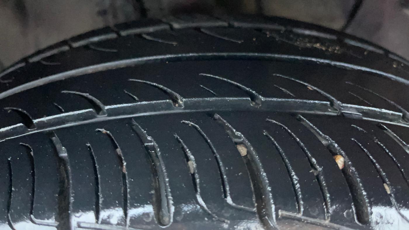 2019 Hyundai Elite i20 ASTA 1.2 (O), Petrol, Manual, 71,991 km, Right Front Tyre Tread