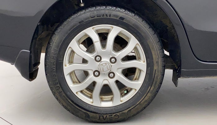 2014 Honda Amaze 1.2L I-VTEC VX AT, Petrol, Automatic, 75,230 km, Right Rear Wheel