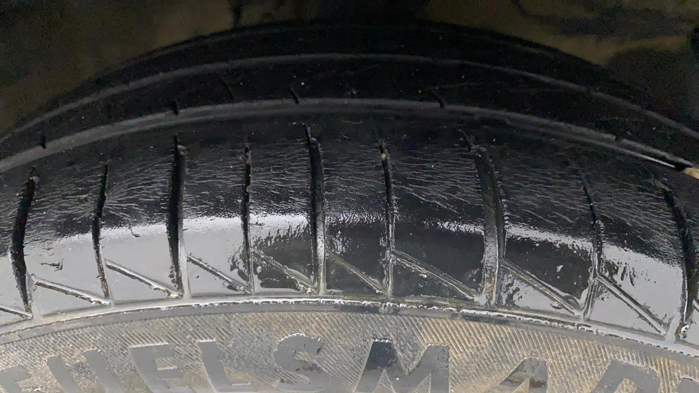 2014 Honda Amaze 1.2L I-VTEC VX AT, Petrol, Automatic, 75,230 km, Right Front Tyre Tread