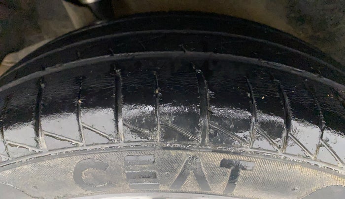 2014 Honda Amaze 1.2L I-VTEC VX AT, Petrol, Automatic, 75,230 km, Right Rear Tyre Tread