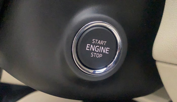 2022 Skoda SLAVIA STYLE 1.0L TSI AT, Petrol, Automatic, 17,567 km, Keyless Start/ Stop Button