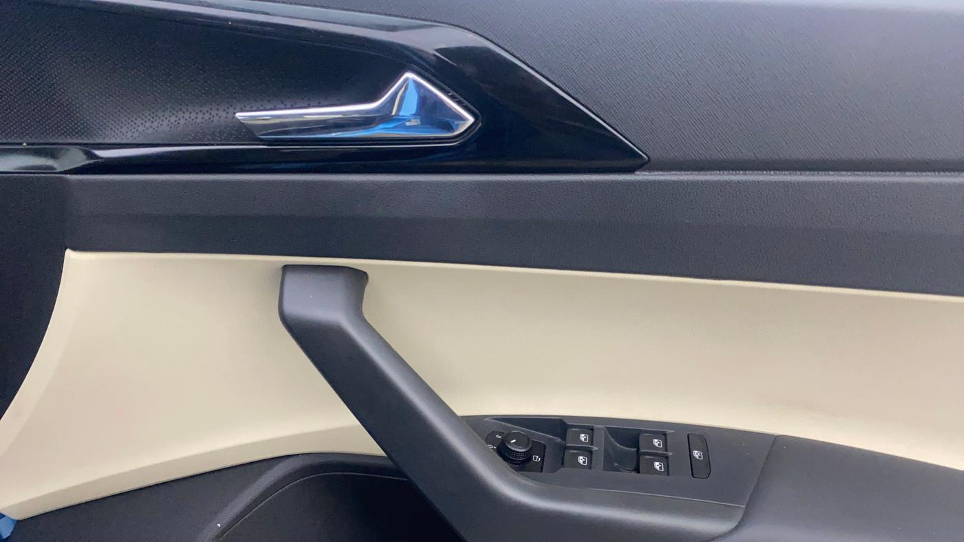 2022 Skoda SLAVIA STYLE 1.0L TSI AT, Petrol, Automatic, 17,626 km, Driver Side Door Panels Control