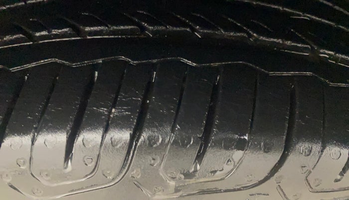 2022 Skoda SLAVIA STYLE 1.0L TSI AT, Petrol, Automatic, 17,567 km, Right Front Tyre Tread