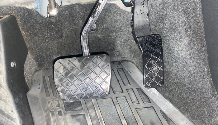 2022 Skoda SLAVIA STYLE 1.0L TSI AT, Petrol, Automatic, 17,567 km, Pedals