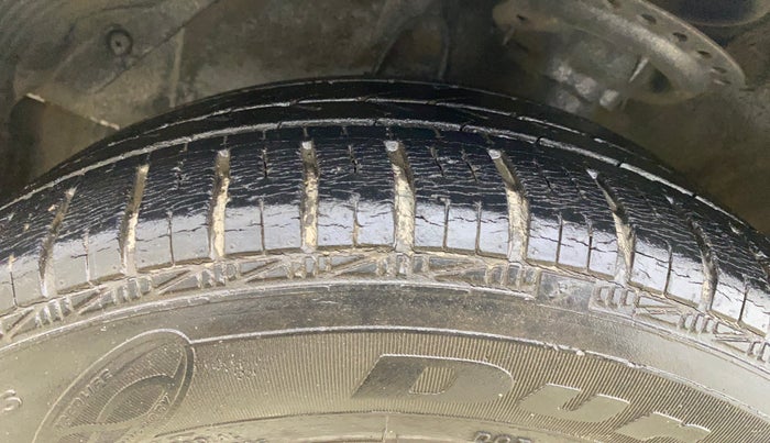 2014 Hyundai i20 SPORTZ 1.2, Petrol, Manual, 39,099 km, Left Front Tyre Tread