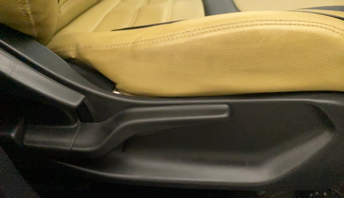 2021 Honda Amaze 1.2L I-VTEC V CVT, Petrol, Automatic, 18,288 km, Driver Side Adjustment Panel