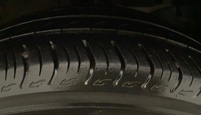 2021 Honda Amaze 1.2L I-VTEC V CVT, Petrol, Automatic, 18,288 km, Right Front Tyre Tread