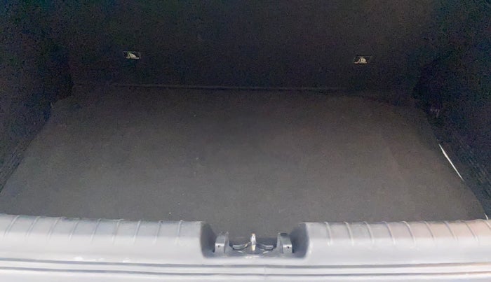 2020 Hyundai NEW I20 ASTA (O) 1.2 MT, Petrol, Manual, 20,854 km, Boot Inside