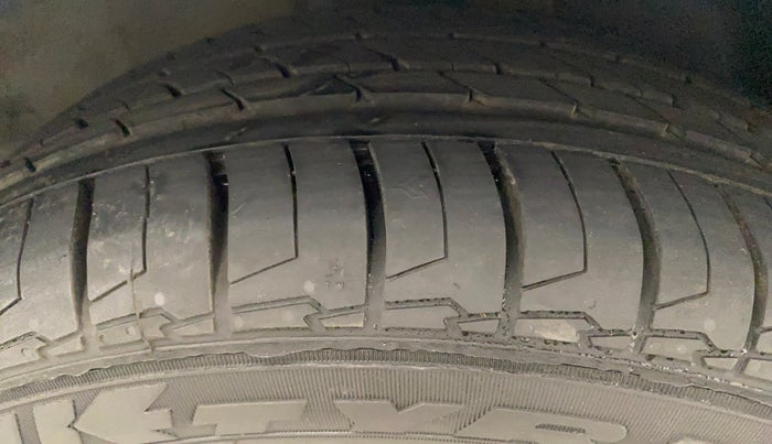 2020 Hyundai NEW I20 ASTA (O) 1.2 MT, Petrol, Manual, 20,854 km, Right Front Tyre Tread