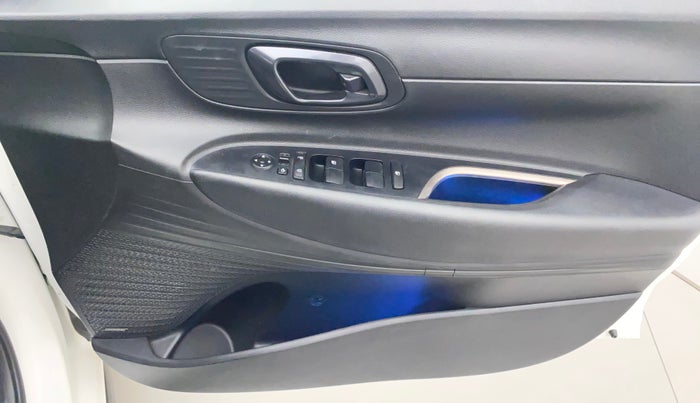 2020 Hyundai NEW I20 ASTA (O) 1.2 MT, Petrol, Manual, 20,854 km, Driver Side Door Panels Control