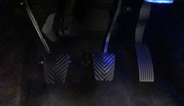 2020 Hyundai NEW I20 ASTA (O) 1.2 MT, Petrol, Manual, 20,854 km, Pedals