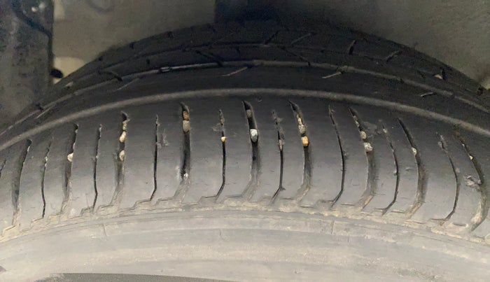 2020 Hyundai NEW I20 ASTA (O) 1.2 MT, Petrol, Manual, 20,854 km, Right Rear Tyre Tread