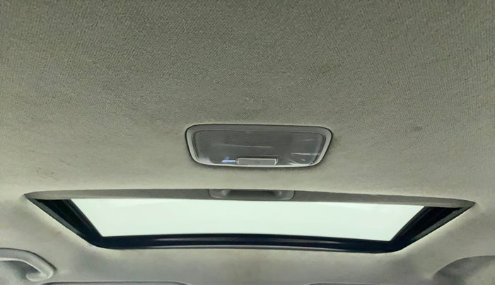 2020 Hyundai NEW I20 ASTA (O) 1.2 MT, Petrol, Manual, 20,854 km, Moonroof/ Sunroof