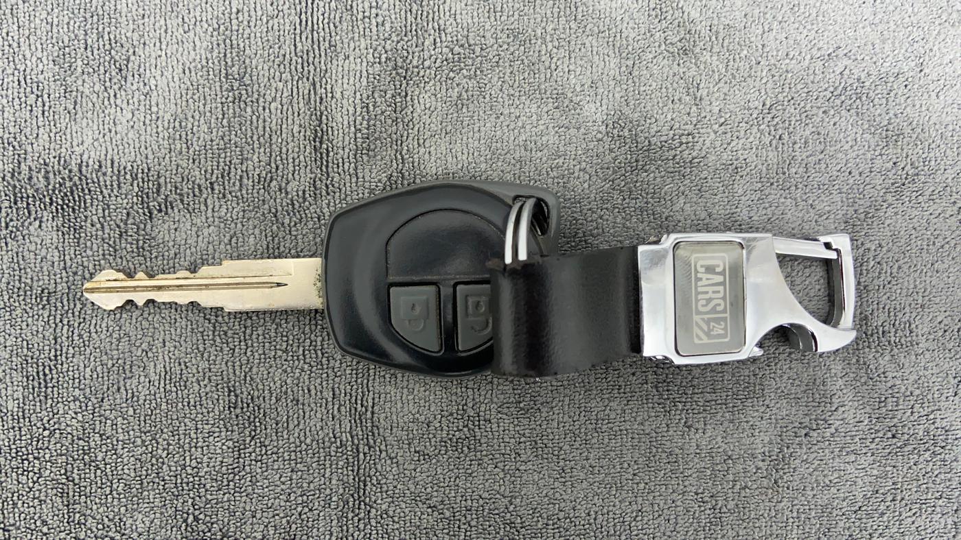 2013 Maruti Swift Dzire VXI, Petrol, Manual, 32,587 km, Key Close Up