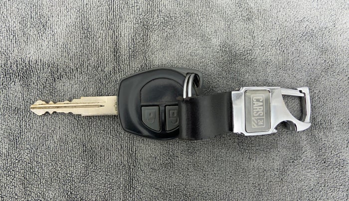 2013 Maruti Swift Dzire VXI, Petrol, Manual, 32,587 km, Key Close Up