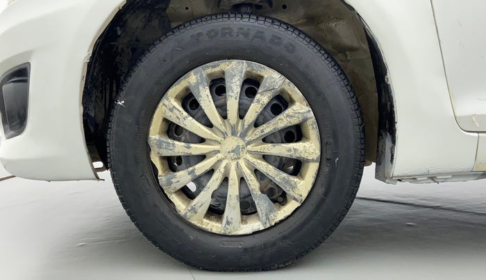 2013 Maruti Swift Dzire VXI, Petrol, Manual, 32,587 km, Left Front Wheel