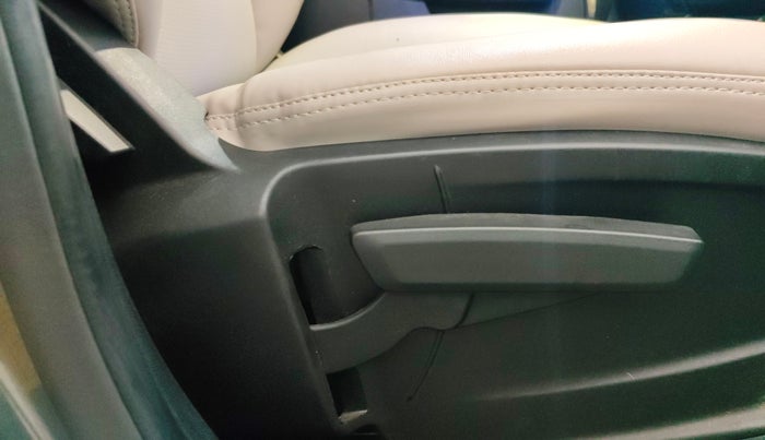 2022 Tata PUNCH  ACCOMPLISHED AMT CAMO EDITION, CNG, Automatic, 51,218 km, Driver Side Adjustment Panel