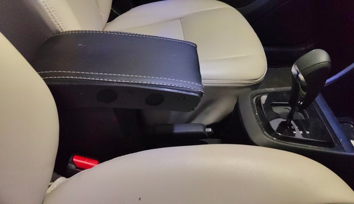 2022 Tata PUNCH  ACCOMPLISHED AMT CAMO EDITION, CNG, Automatic, 51,218 km, Gear Lever