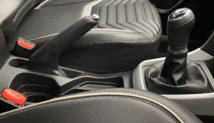 2020 Maruti Vitara Brezza ZXI +, Petrol, Manual, 14,424 km, Gear Lever