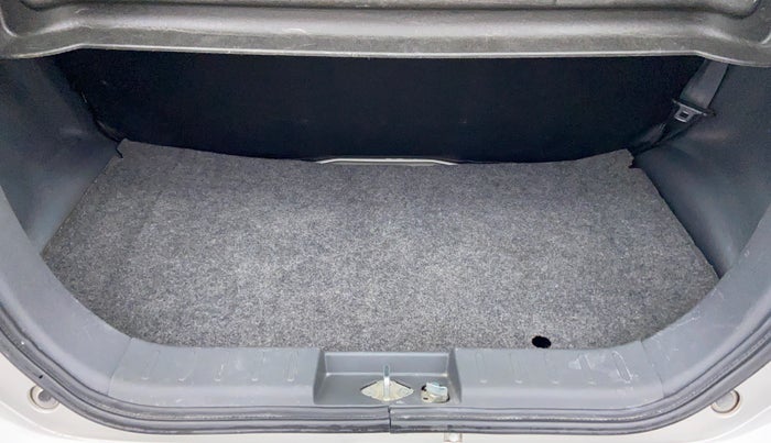 2015 Maruti Alto K10 VXI P, Petrol, Manual, 13,385 km, Boot Inside View