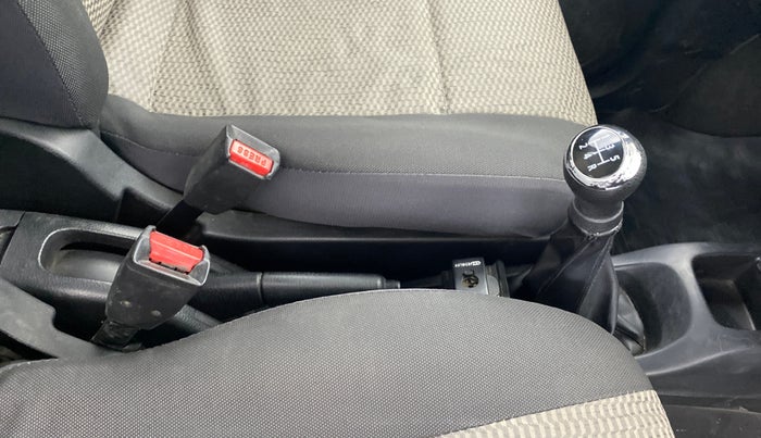 2014 Maruti Wagon R 1.0 LXI, Petrol, Manual, 77,060 km, Gear Lever