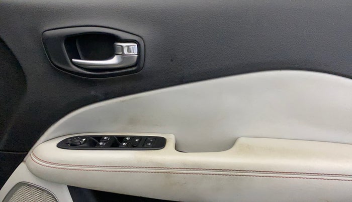 2017 Jeep Compass LIMITED 1.4 PETROL AT, Petrol, Automatic, 79,149 km, Driver Side Door Panels Control