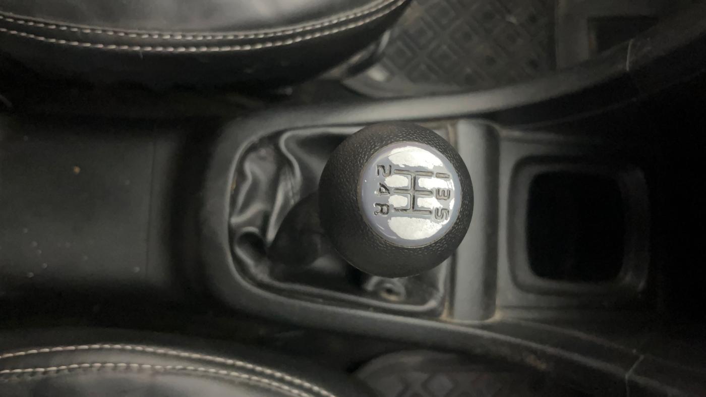 2017 Maruti Swift LXI (O), Petrol, Manual, 71,775 km, Gear Lever