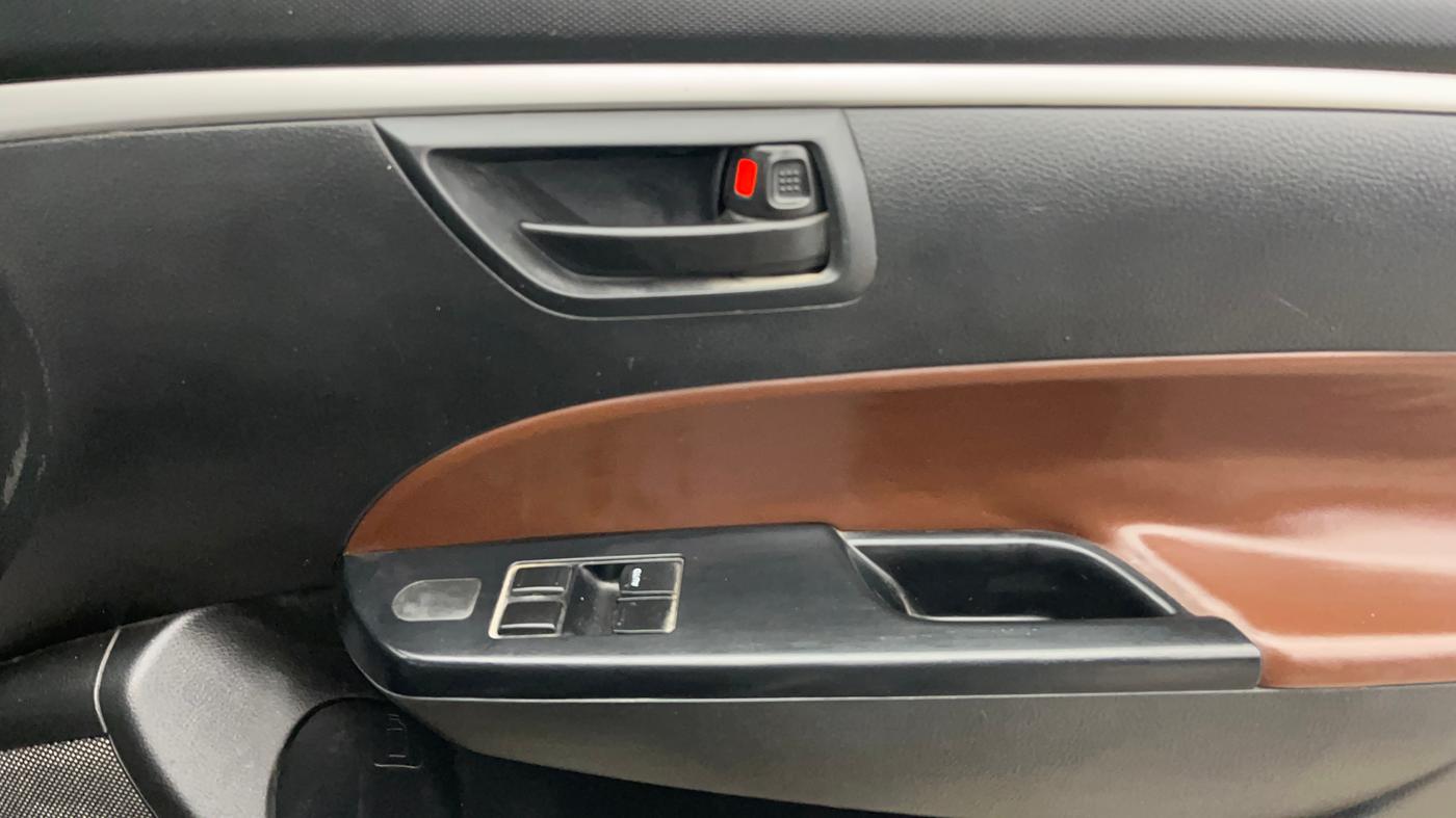 2017 Maruti Swift LXI (O), Petrol, Manual, 71,775 km, Driver Side Door Panels Control