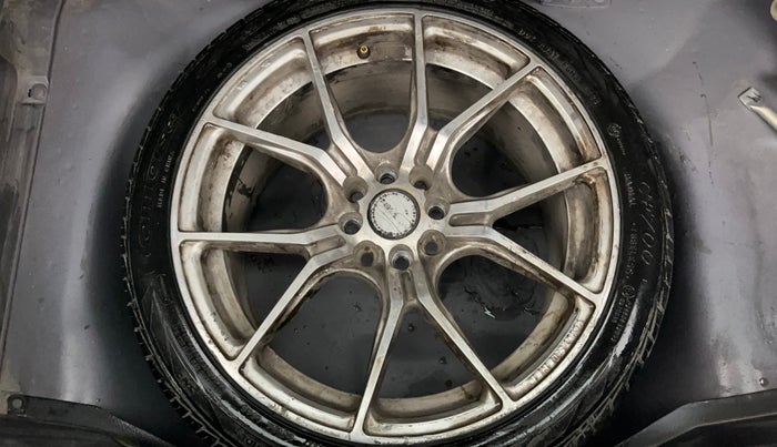 2017 Maruti Swift LXI (O), Petrol, Manual, 71,739 km, Spare Tyre