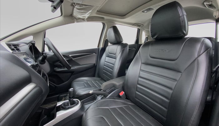 2018 Honda WR-V 1.2 i-VTEC VX MT, Petrol, Manual, 16,678 km, Right Side Front Door Cabin View