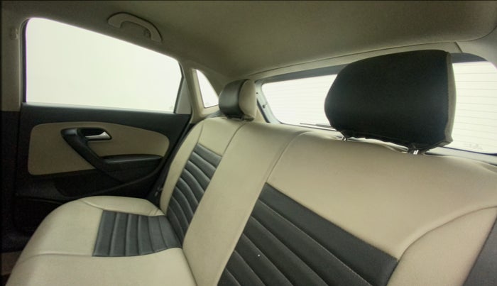 2014 Volkswagen Polo COMFORTLINE 1.2L, Petrol, Manual, 54,742 km, Right Side Rear Door Cabin