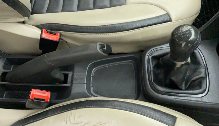 2014 Volkswagen Polo COMFORTLINE 1.2L, Petrol, Manual, 54,742 km, Gear Lever