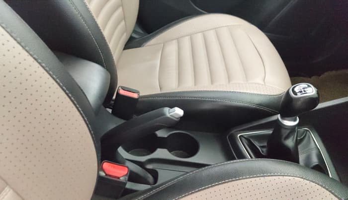 2014 Hyundai Elite i20 SPORTZ 1.2, Petrol, Manual, 63,397 km, Gear Lever
