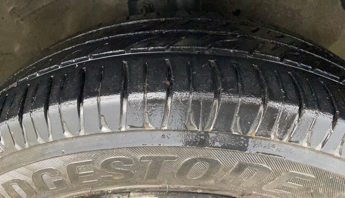 2014 Maruti Celerio VXI AMT, Petrol, Automatic, 42,498 km, Right Front Tyre Tread