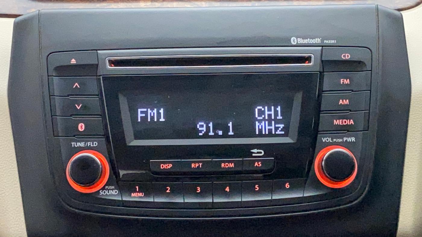 2018 Maruti Dzire VXI, Petrol, Manual, 38,445 km, Infotainment System
