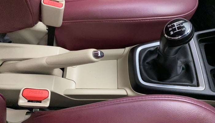 2018 Maruti Dzire VXI, Petrol, Manual, 38,445 km, Gear Lever