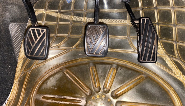 2016 Maruti Baleno ALPHA PETROL 1.2, Petrol, Manual, 44,216 km, Pedals